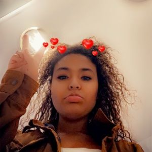 Meet your Posher, Jynetta